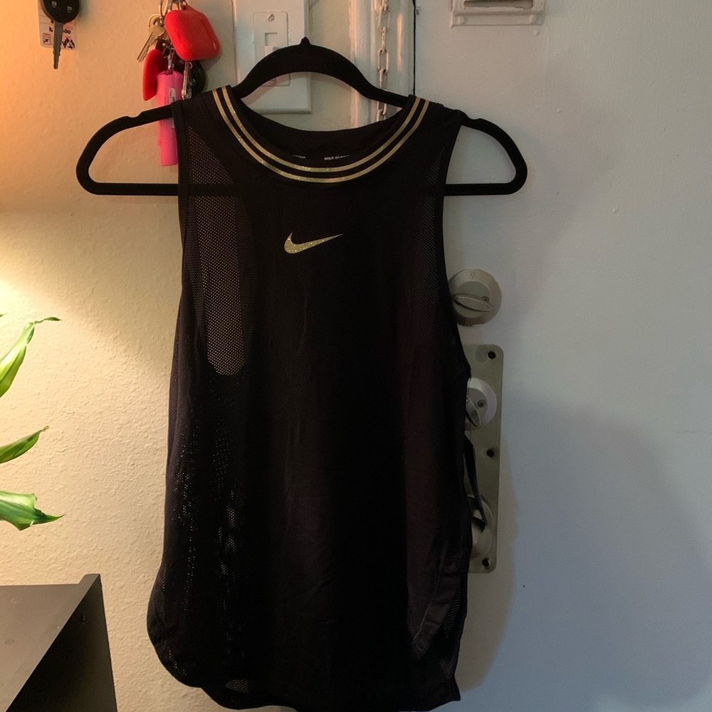 Nike Icon Clash mesh running tank top